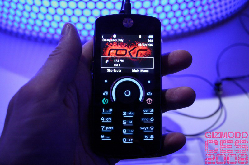 Illustration for article titled Motorola Z10 and ROKR E8 Hands On